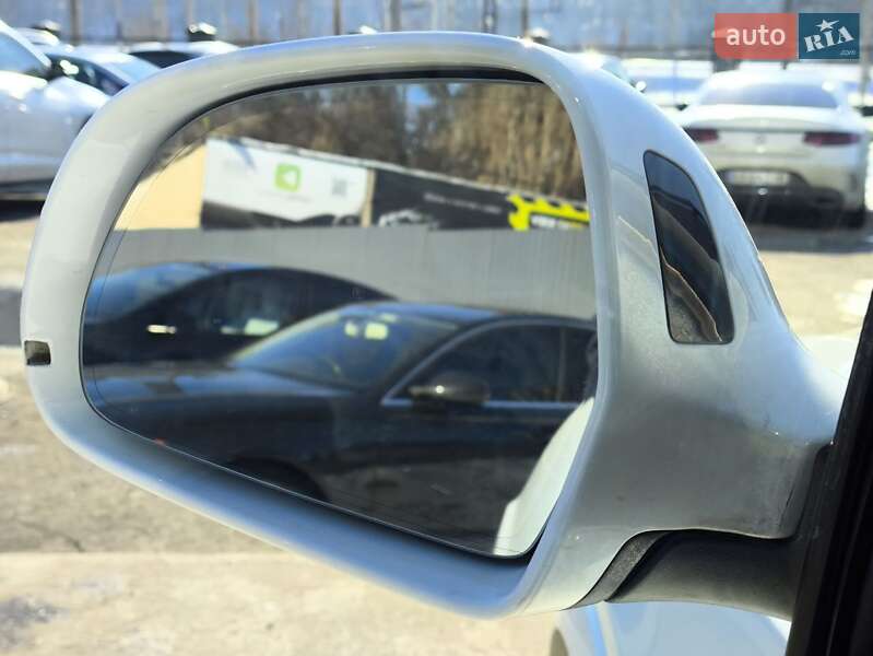 Позашляховик / Кросовер Audi Q3 2018 в Києві фото 12 Позашляховик / Кросовер Audi Q3 2018 в Києві