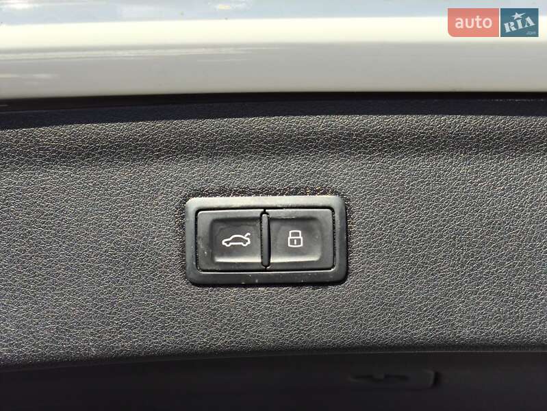 Позашляховик / Кросовер Audi Q3 2018 в Києві фото 41 Позашляховик / Кросовер Audi Q3 2018 в Києві