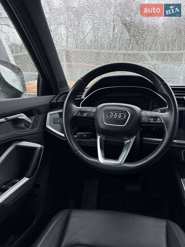 Внедорожник / Кроссовер Audi Q3 2021 в Виннице фото 22 Внедорожник / Кроссовер Audi Q3 2021 в Виннице