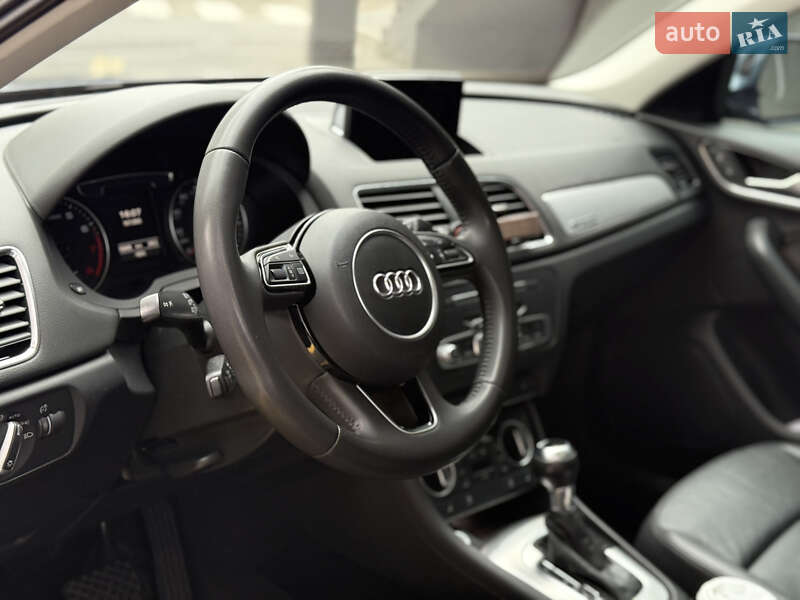 Позашляховик / Кросовер Audi Q3 2015 в Львові