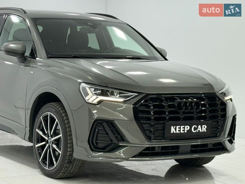 Позашляховик / Кросовер Audi Q3 2020 в Одесі