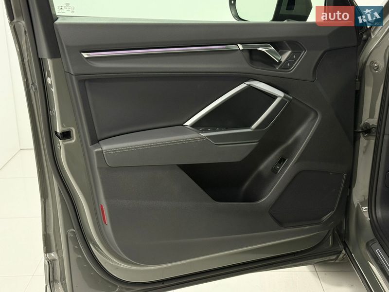 Позашляховик / Кросовер Audi Q3 2020 в Одесі