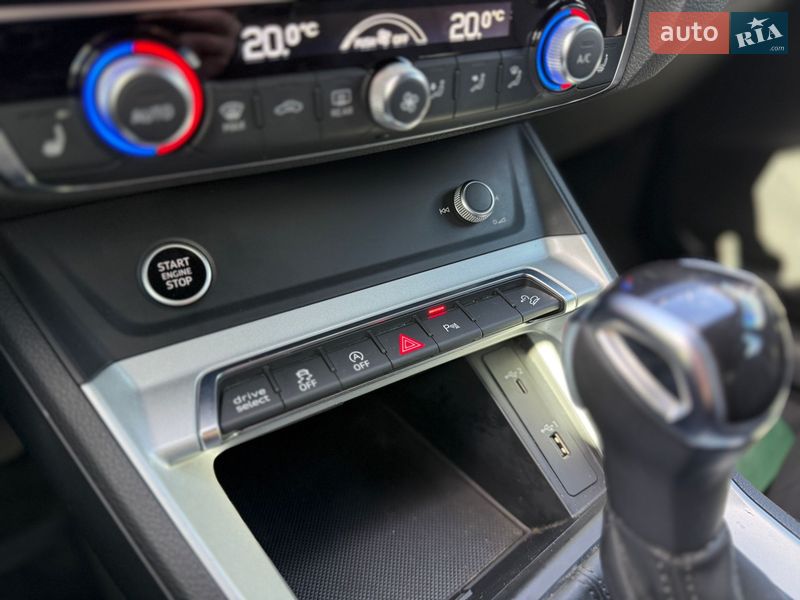 Позашляховик / Кросовер Audi Q3 2020 в Києві