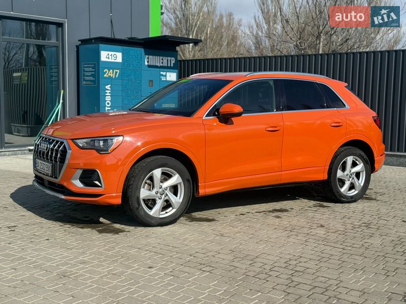 Внедорожник / Кроссовер Audi Q3 2020 в Кропивницком