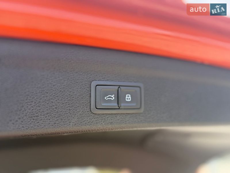 Внедорожник / Кроссовер Audi Q3 2020 в Кропивницком