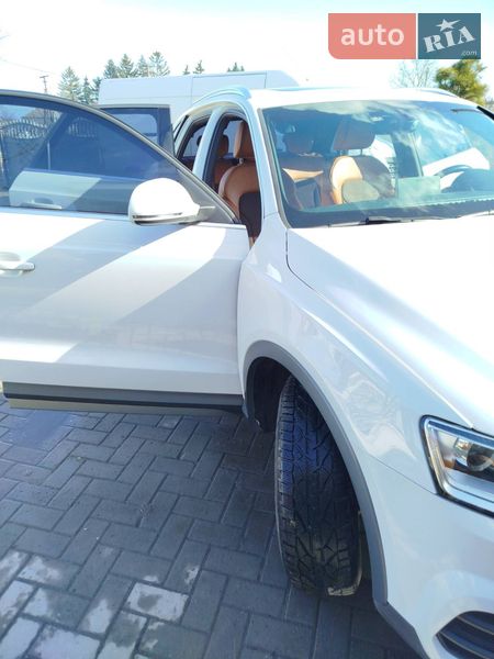 Внедорожник / Кроссовер Audi Q3 2015 в Хмельницком
