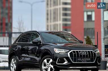 Внедорожник / Кроссовер Audi Q3 2019 в Киеве