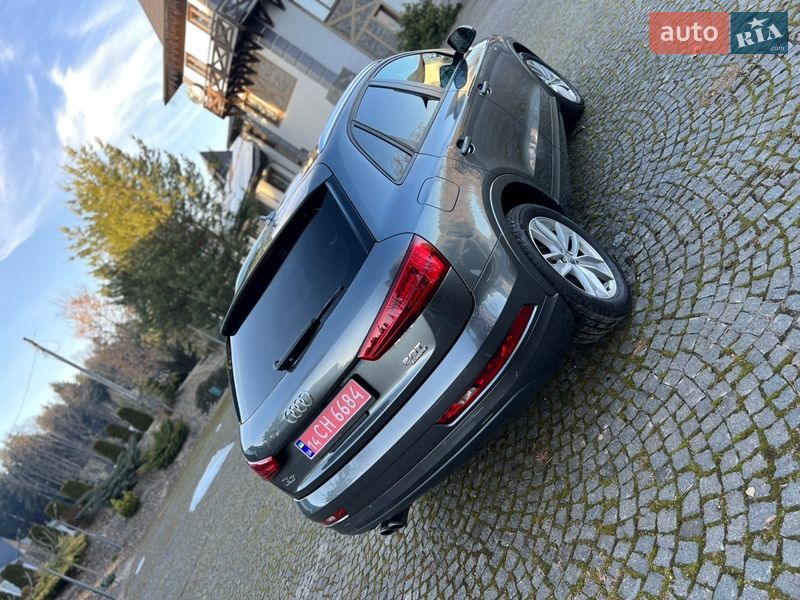 Позашляховик / Кросовер Audi Q3 2017 в Старому Самборі