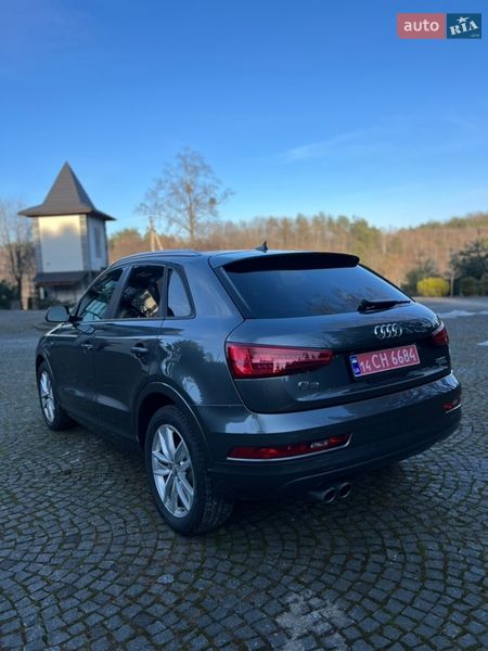 Позашляховик / Кросовер Audi Q3 2017 в Старому Самборі