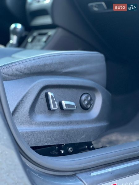 Позашляховик / Кросовер Audi Q3 2017 в Старому Самборі