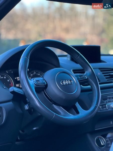 Позашляховик / Кросовер Audi Q3 2017 в Старому Самборі