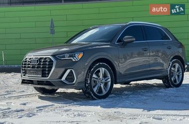 Внедорожник / Кроссовер Audi Q3 2023 в Киеве
