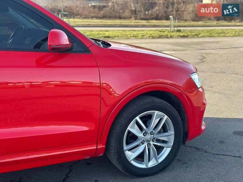 Позашляховик / Кросовер Audi Q3 2017 в Львові