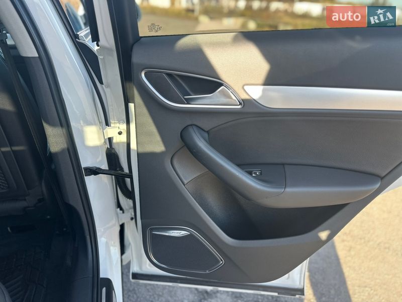 Позашляховик / Кросовер Audi Q3 2017 в Львові