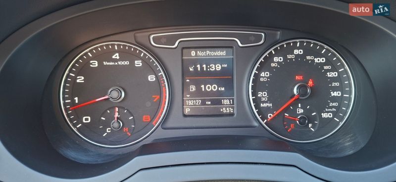 Позашляховик / Кросовер Audi Q3 2015 в Луцьку