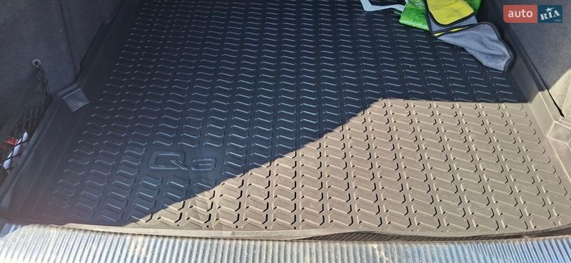 Позашляховик / Кросовер Audi Q3 2015 в Луцьку