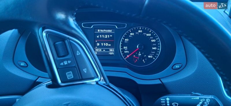 Позашляховик / Кросовер Audi Q3 2015 в Луцьку