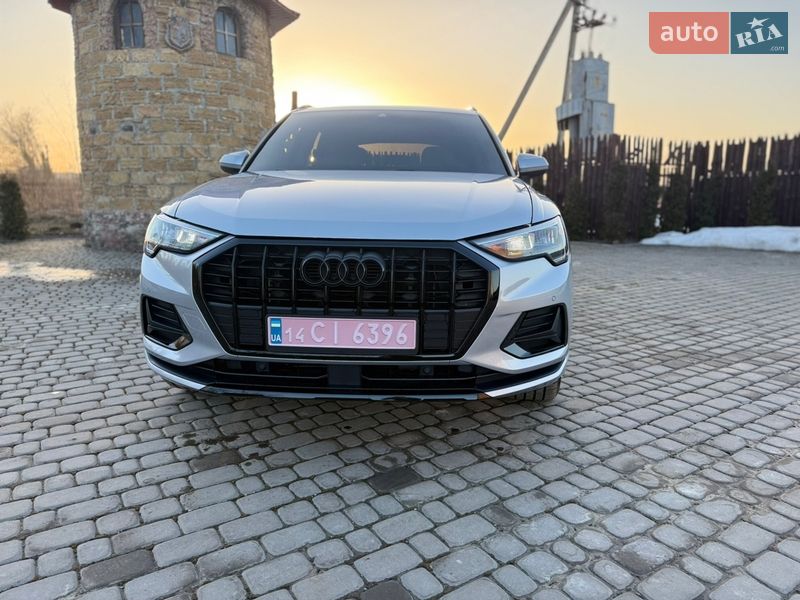 Позашляховик / Кросовер Audi Q3 2020 в Тернополі