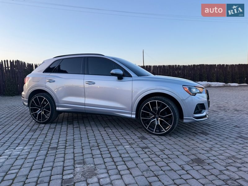 Позашляховик / Кросовер Audi Q3 2020 в Тернополі