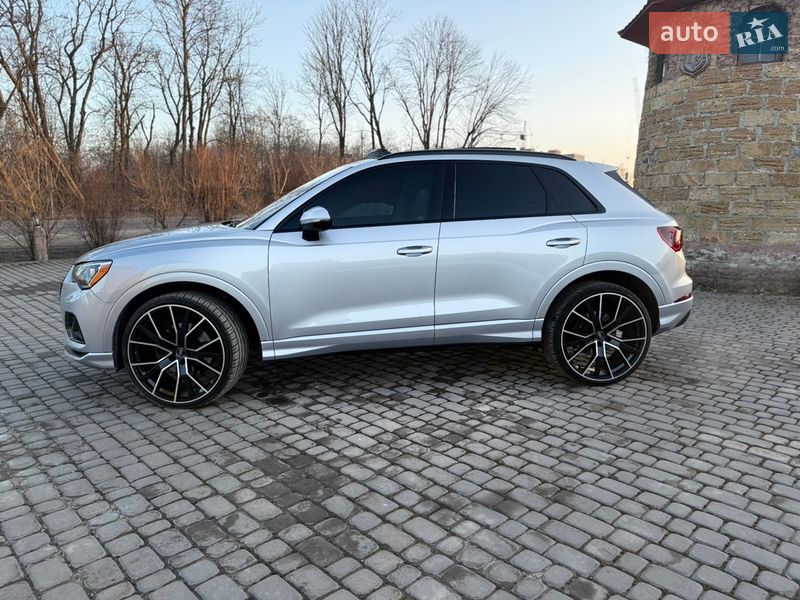 Позашляховик / Кросовер Audi Q3 2020 в Тернополі