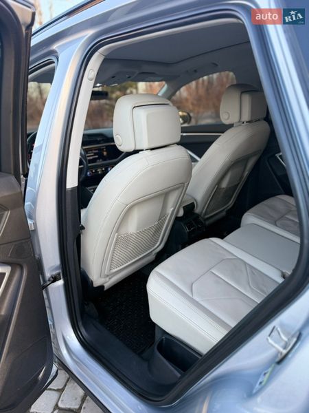 Позашляховик / Кросовер Audi Q3 2020 в Тернополі