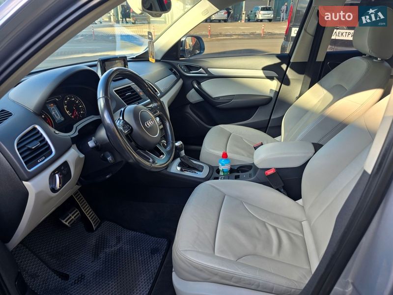 Позашляховик / Кросовер Audi Q3 2015 в Києві