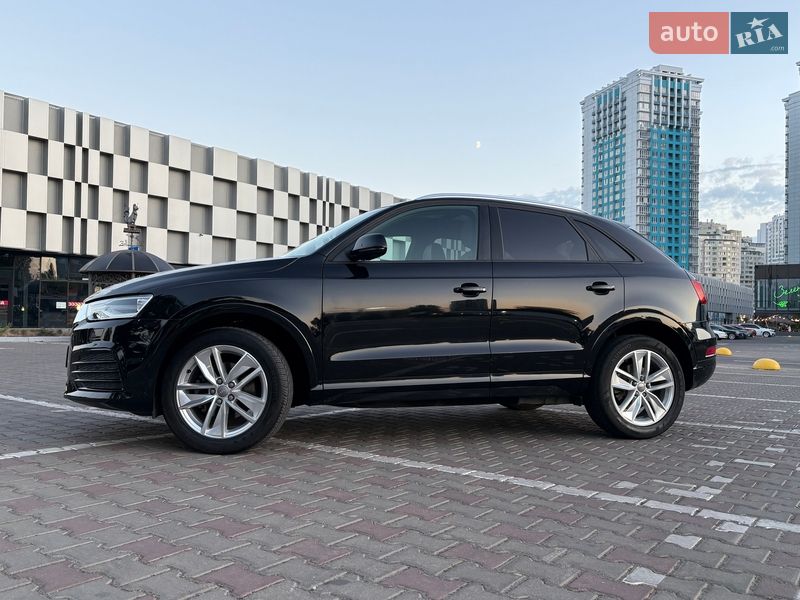 Внедорожник / Кроссовер Audi Q3 2017 в Одессе