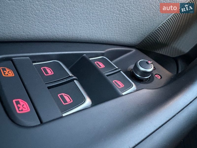 Внедорожник / Кроссовер Audi Q3 2017 в Одессе