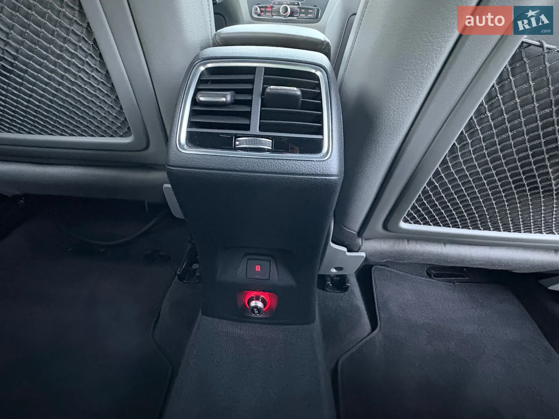 2017 Audi Q3 - мініатюра 27