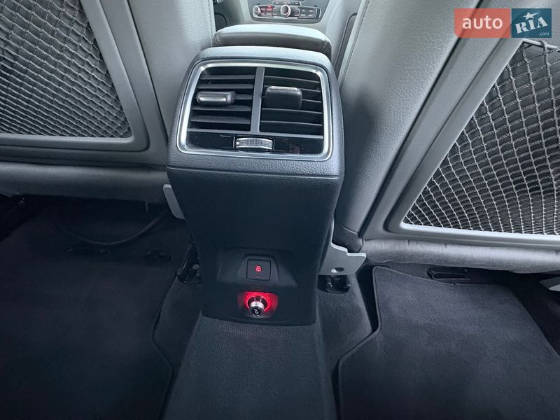 Внедорожник / Кроссовер Audi Q3 2017 в Одессе