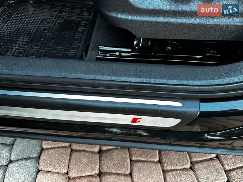 Внедорожник / Кроссовер Audi Q3 2017 в Хусте