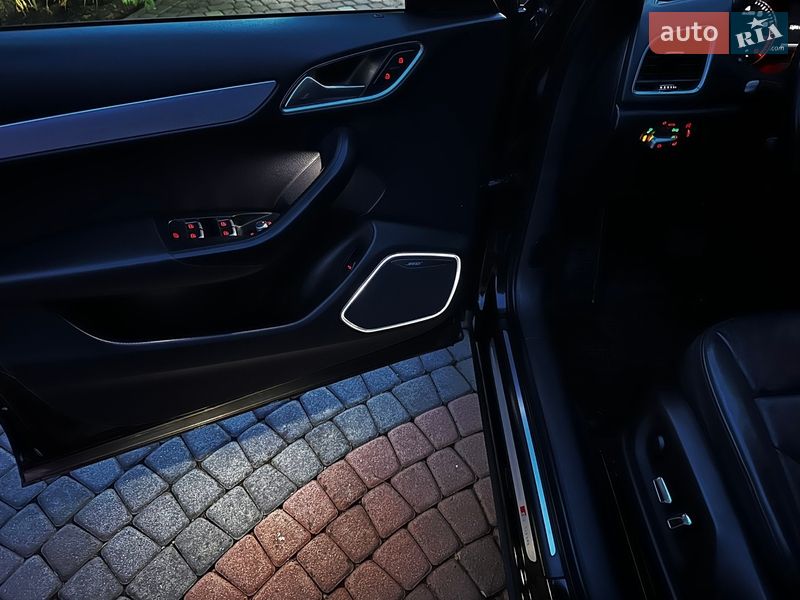 Внедорожник / Кроссовер Audi Q3 2017 в Хусте