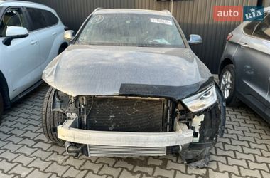 Внедорожник / Кроссовер Audi Q3 2015 в Львове