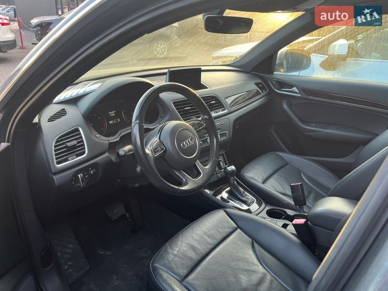 Позашляховик / Кросовер Audi Q3 2015 в Львові