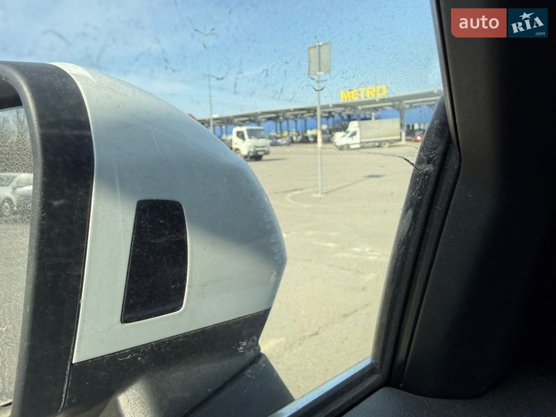 Позашляховик / Кросовер Audi Q3 2020 в Львові фото 13 Позашляховик / Кросовер Audi Q3 2020 в Львові