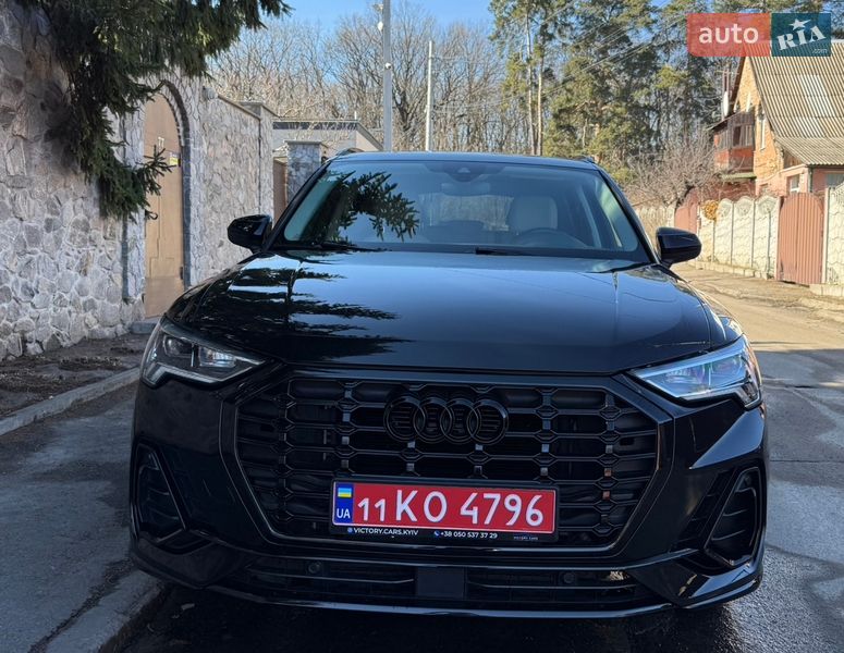 Позашляховик / Кросовер Audi Q3 2019 в Києві