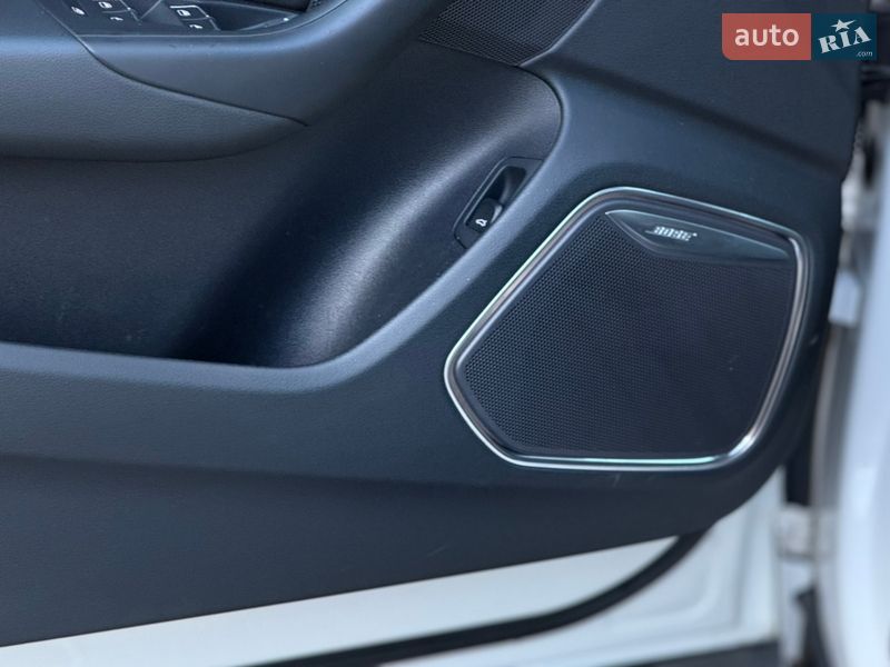 Позашляховик / Кросовер Audi Q3 2016 в Рівному