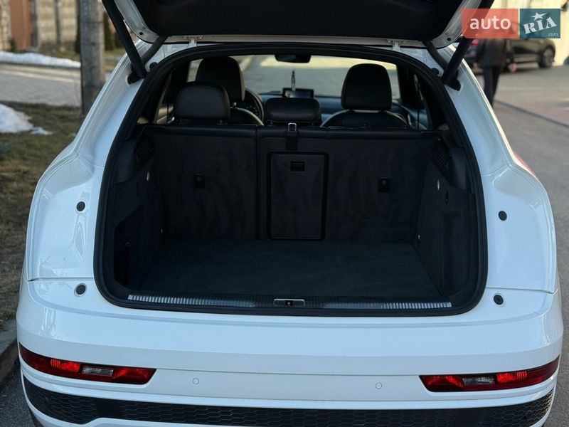 Позашляховик / Кросовер Audi Q3 2016 в Рівному