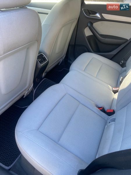 Внедорожник / Кроссовер Audi Q3 2012 в Киеве