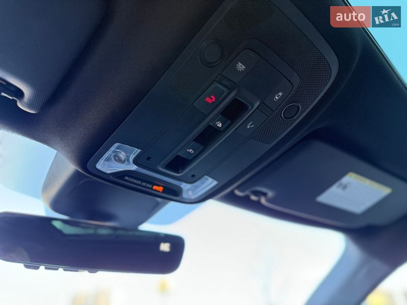 Позашляховик / Кросовер Audi Q3 2024 в Києві