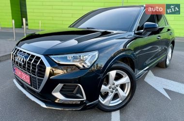 Внедорожник / Кроссовер Audi Q3 2020 в Киеве