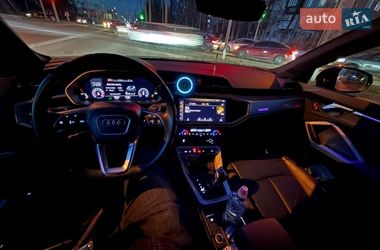 Позашляховик / Кросовер Audi Q3 2021 в Житомирі