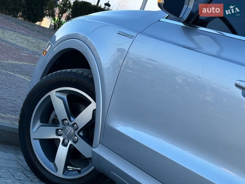 Внедорожник / Кроссовер Audi Q3 2015 в Дрогобыче
