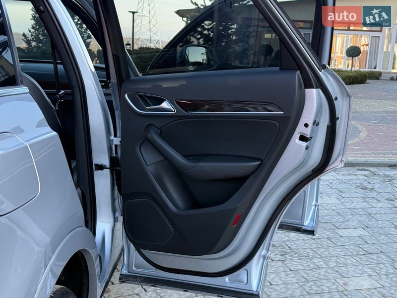 Внедорожник / Кроссовер Audi Q3 2015 в Дрогобыче