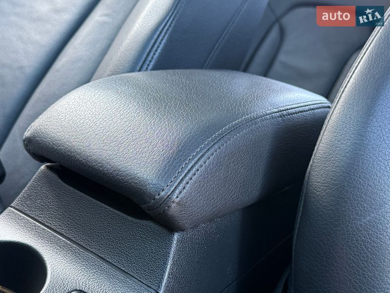 Внедорожник / Кроссовер Audi Q3 2015 в Дрогобыче