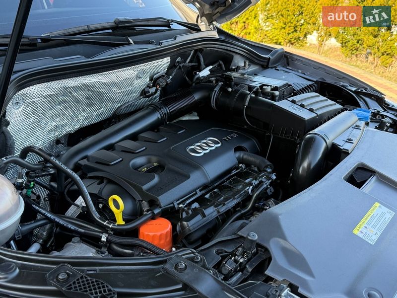 Внедорожник / Кроссовер Audi Q3 2015 в Дрогобыче