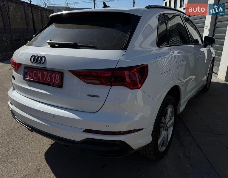 Позашляховик / Кросовер Audi Q3 2020 в Києві
