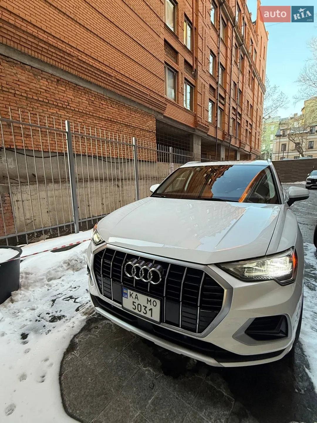 2020 Audi Q3 - фото 1