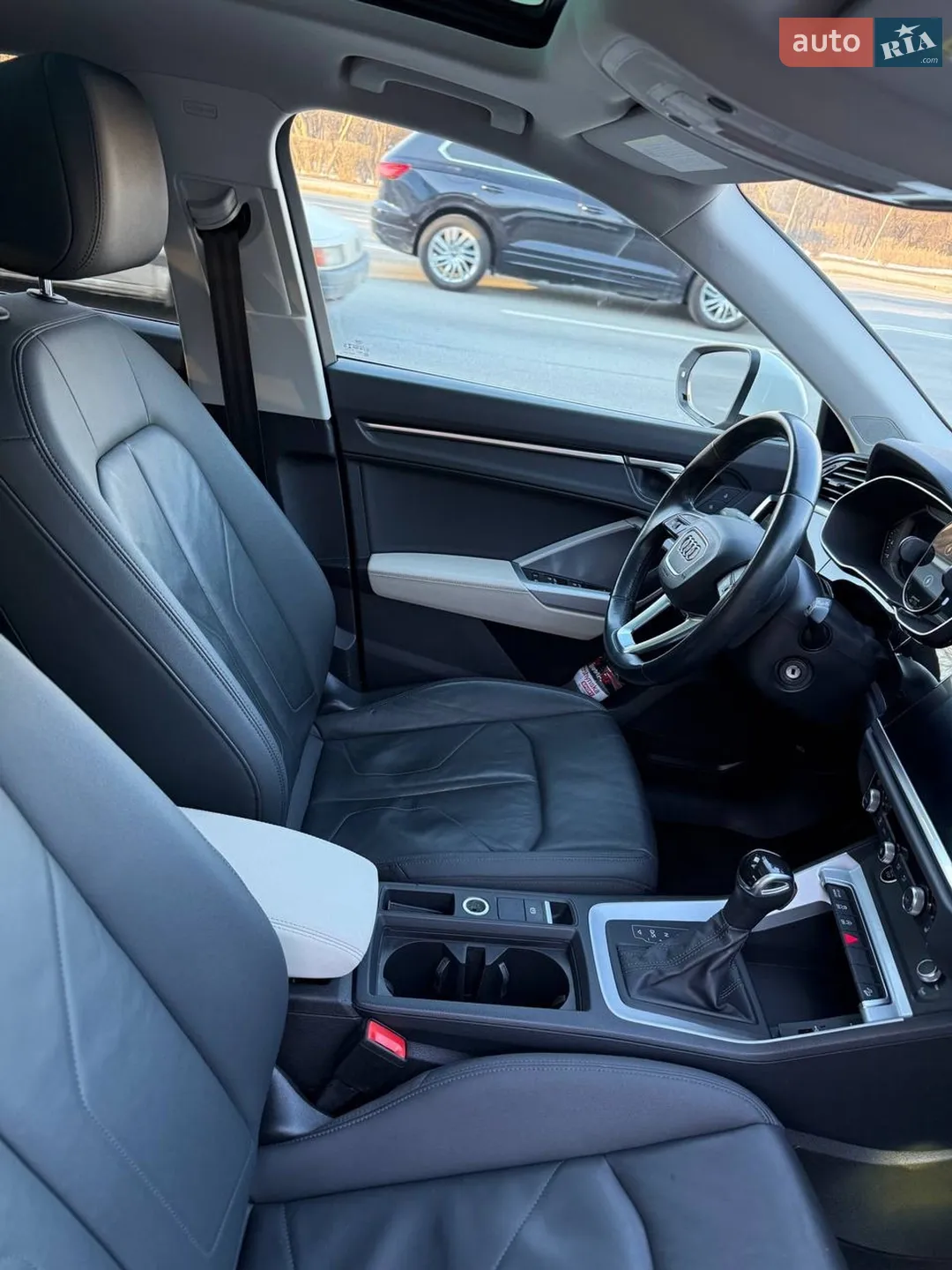 2020 Audi Q3 - мініатюра 2