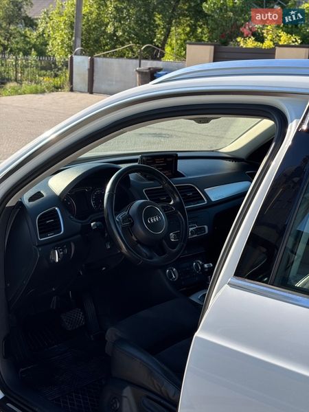 Позашляховик / Кросовер Audi Q3 2011 в Гусятині